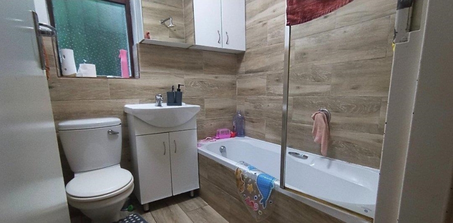 4 Bedroom Property for Sale in Pinelands Western Cape